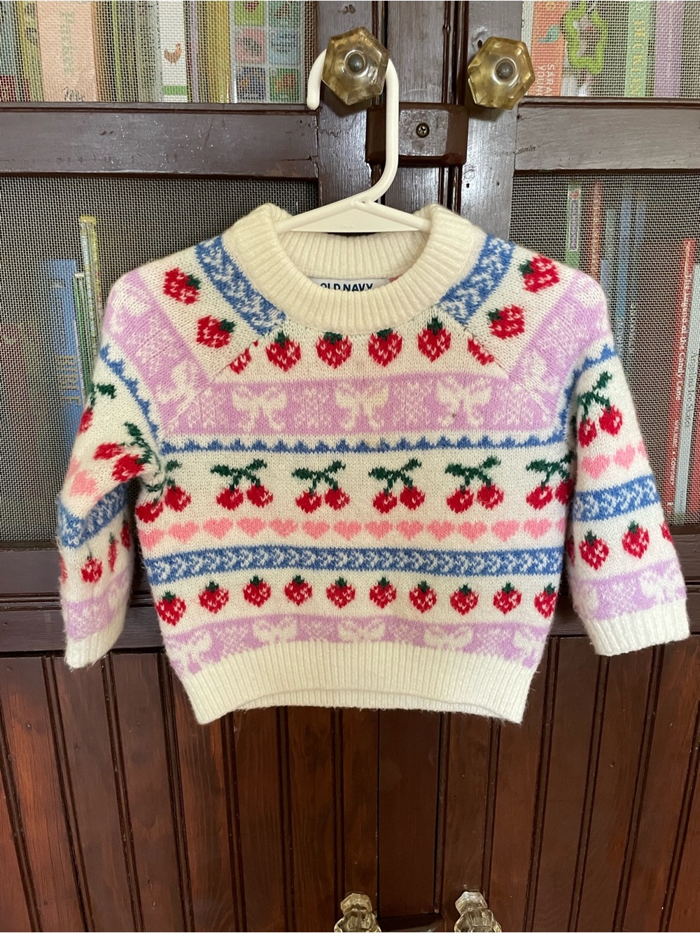 5/$25 Old Navy Cream Strawberry & Cherry Pattern Crewneck Sweater
